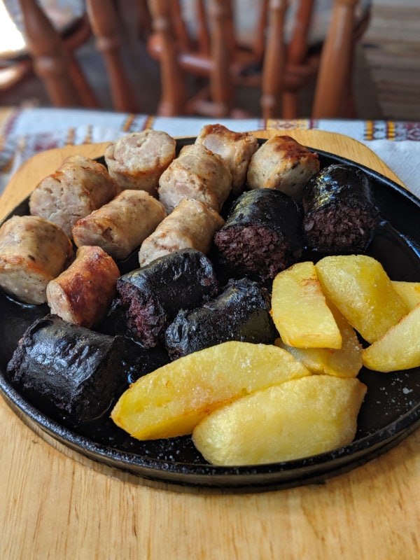 Black pudding, white pudding, and thick fries