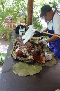 lechon filippino food