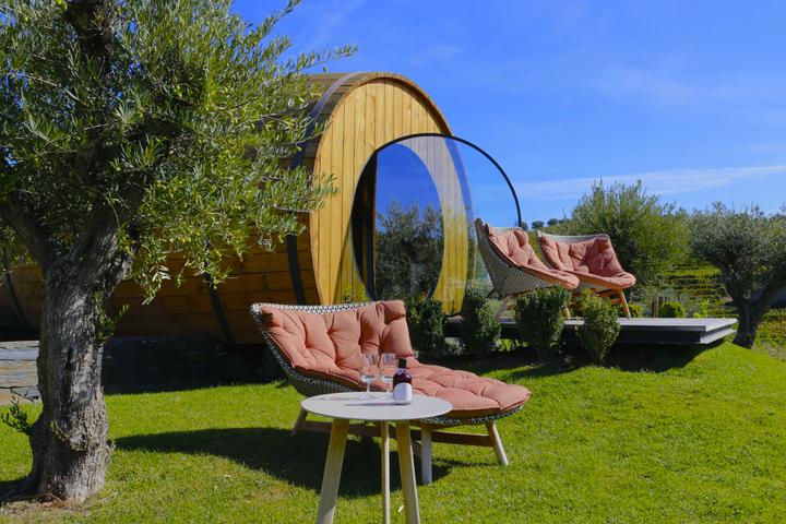quinta da pacheca wine barrel accommdation in portugal