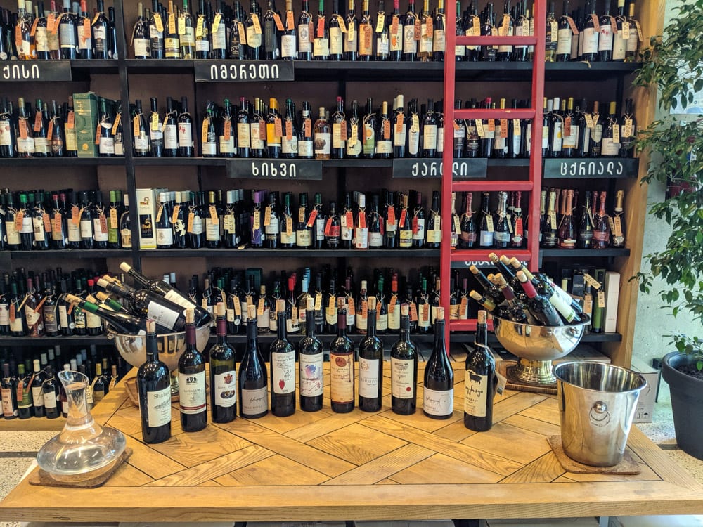 tasting at 8000 vintages